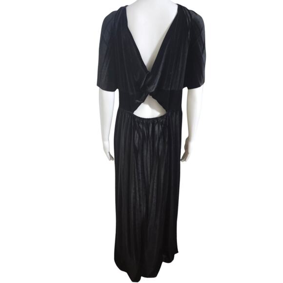 ASOS Curve Size 22 Black Velvet Pleated Maxi Dress Cutout Back - Picture 5 of 11